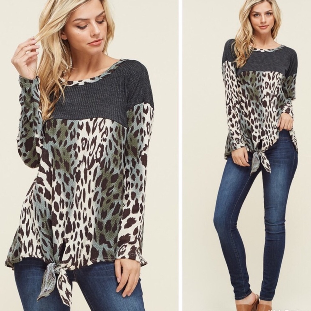 ✨JUST IN✨ ANIMAL PRINT SELF TIE WAFFLE KNIT TOP